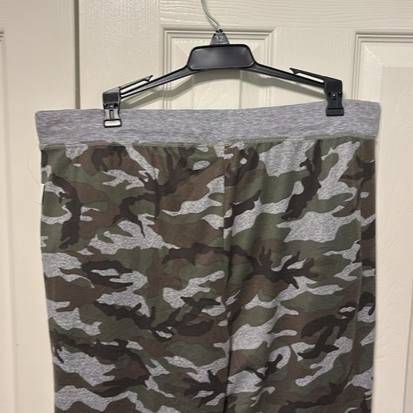 Jenni Intimates Camo Pajama Pants - Picture 6 of 10